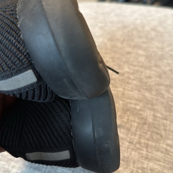 Nike Black Athletic Shoes - Picture 4 of 9